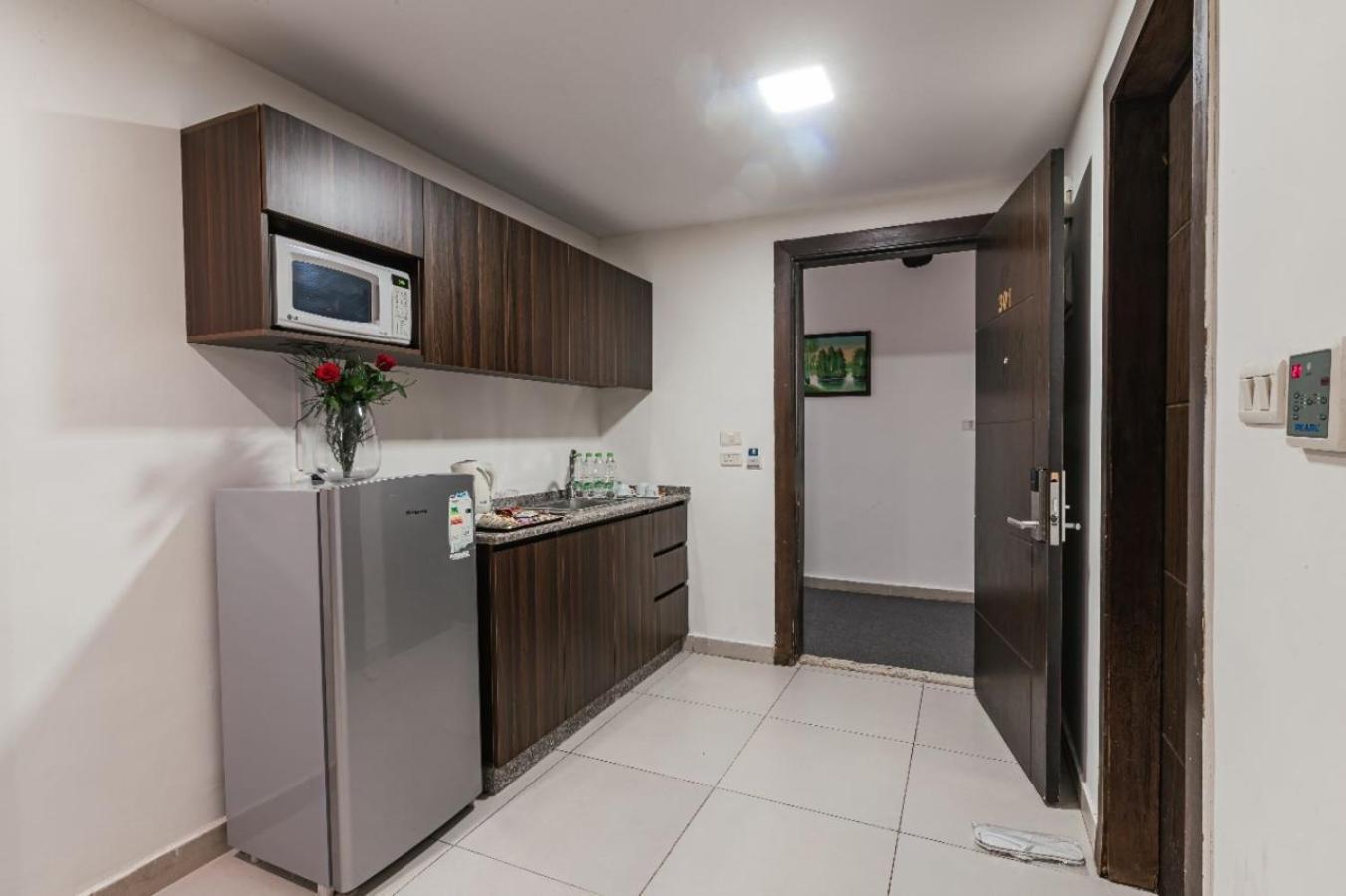Lancaster Hotel Apartments-Gardens Amman Extérieur photo